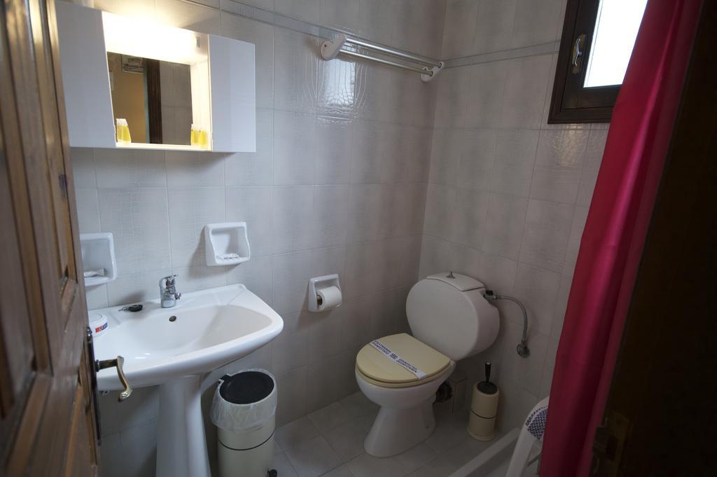 Ria Rooms Kissos  Rum bild